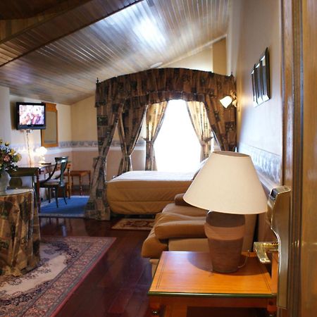 My Rooms City Hotel Camino De Santiago Los Tomillares ภายนอก รูปภาพ