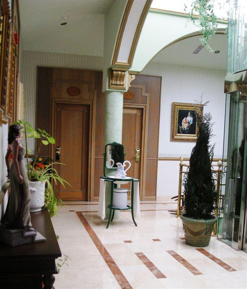My Rooms City Hotel Camino De Santiago Los Tomillares ภายนอก รูปภาพ