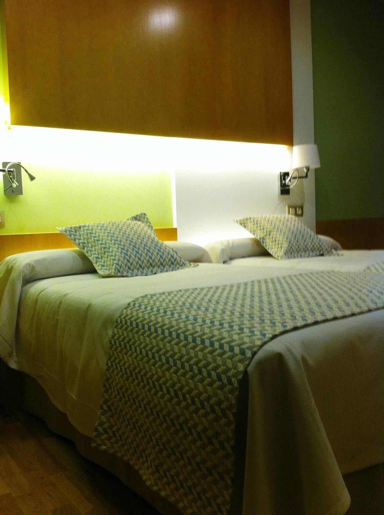 My Rooms City Hotel Camino De Santiago Los Tomillares ภายนอก รูปภาพ