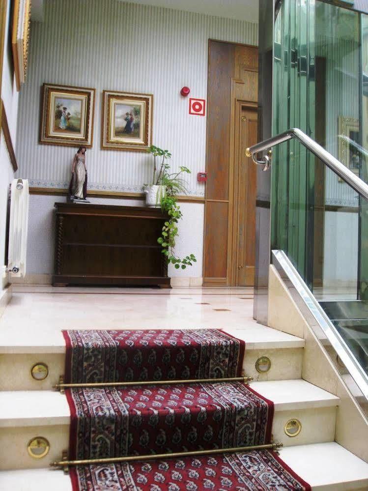 My Rooms City Hotel Camino De Santiago Los Tomillares ภายนอก รูปภาพ